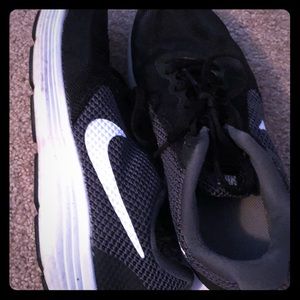 Nike Tennis Shoes